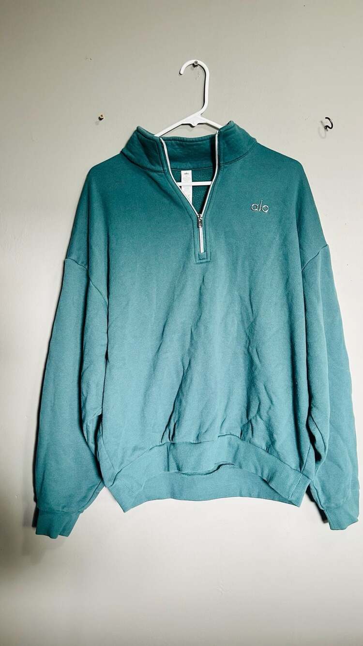 Alo Yoga Accolade Size M 1/4 Zip Pullover Sweatshirt. Pc141
